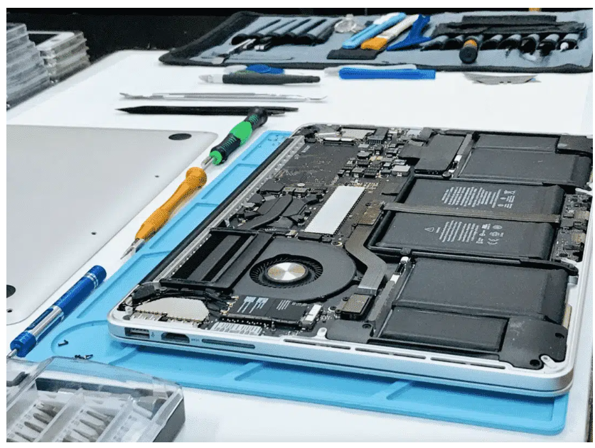 MacBook Water Damage Diagnostic